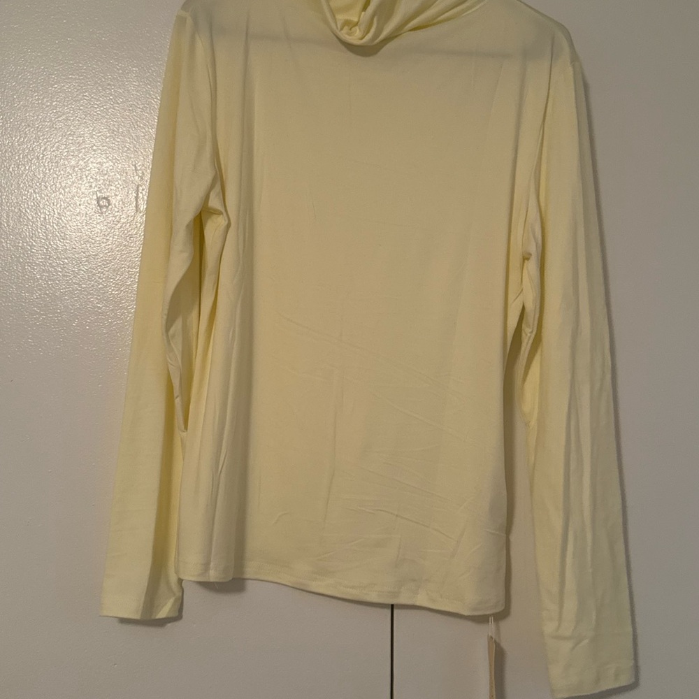 Cream Turtle Neck - Picture 2 of 2
